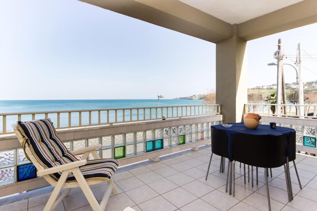 La Casa Sul Mare Villa Аньоне Бани Екстериор снимка